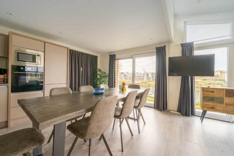 EuroParcs De Kraaijenbergse Plassen-