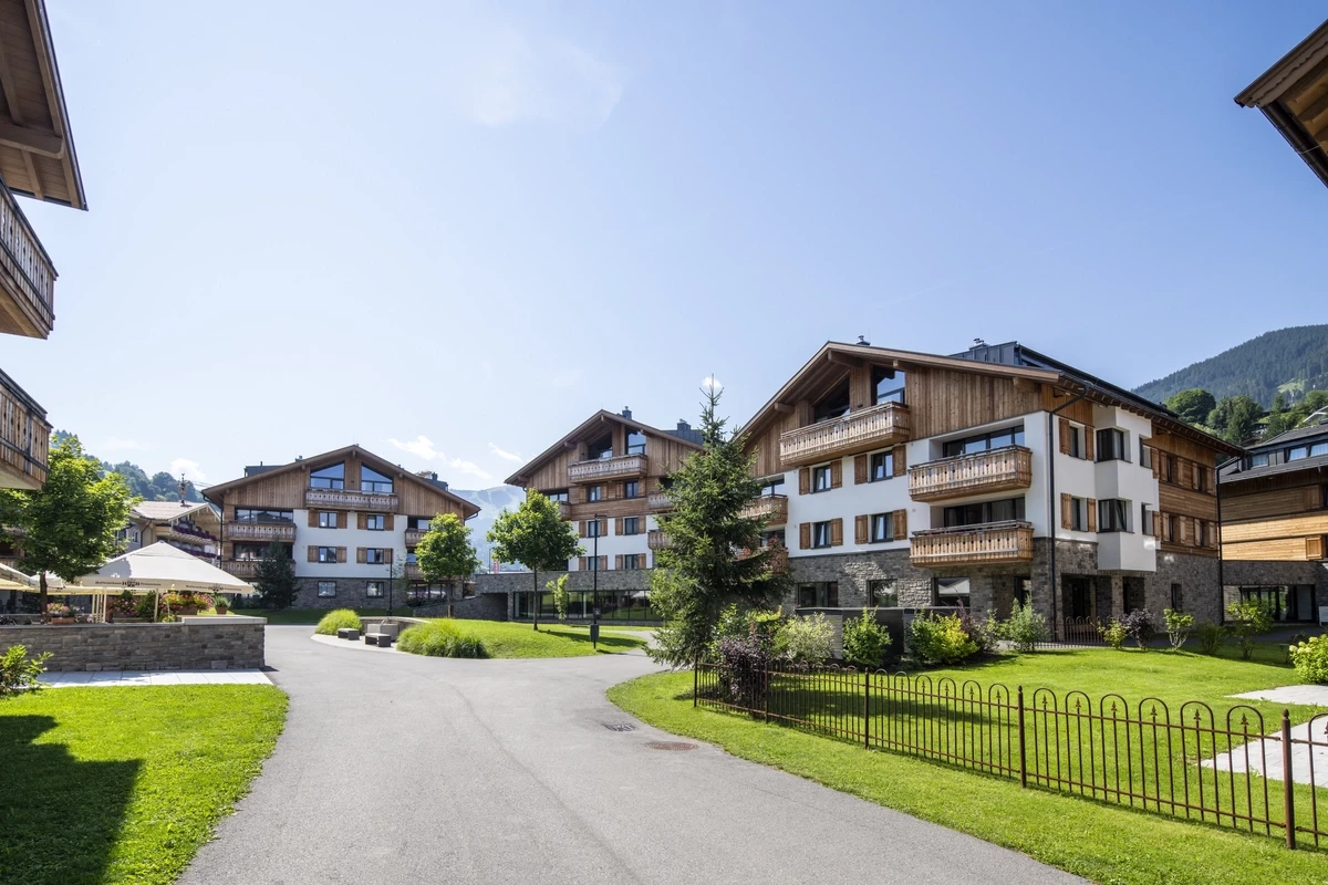 resort-grounds